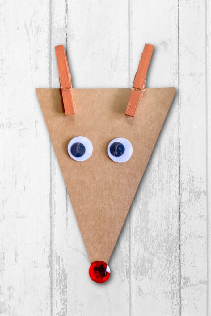Adorable Reindeer Clothespin Craft With Construction Paper