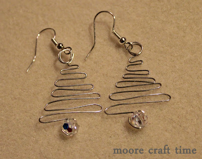 DIY Christmas Tree Shaped Earring For Christmas Eve