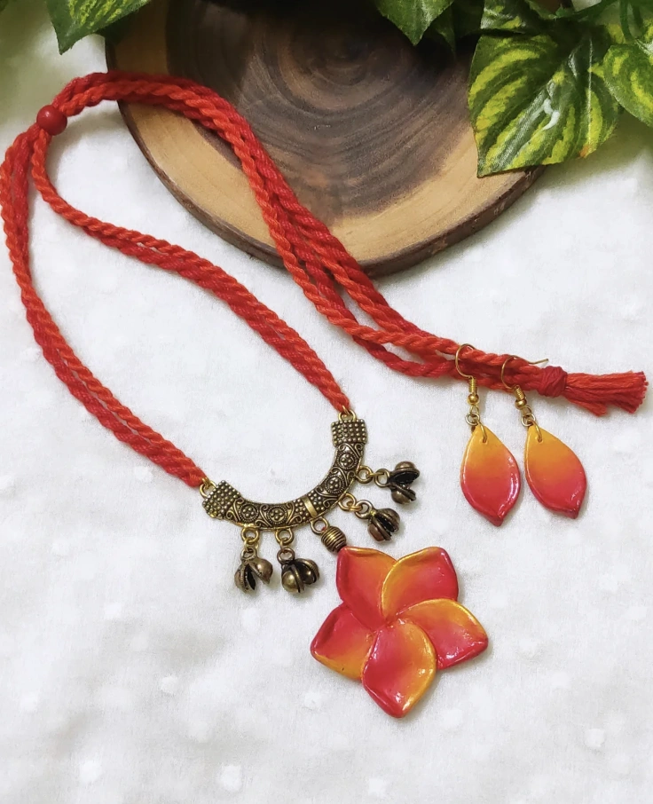 Interlocking Speckled White Polymer Clay Donut Necklace