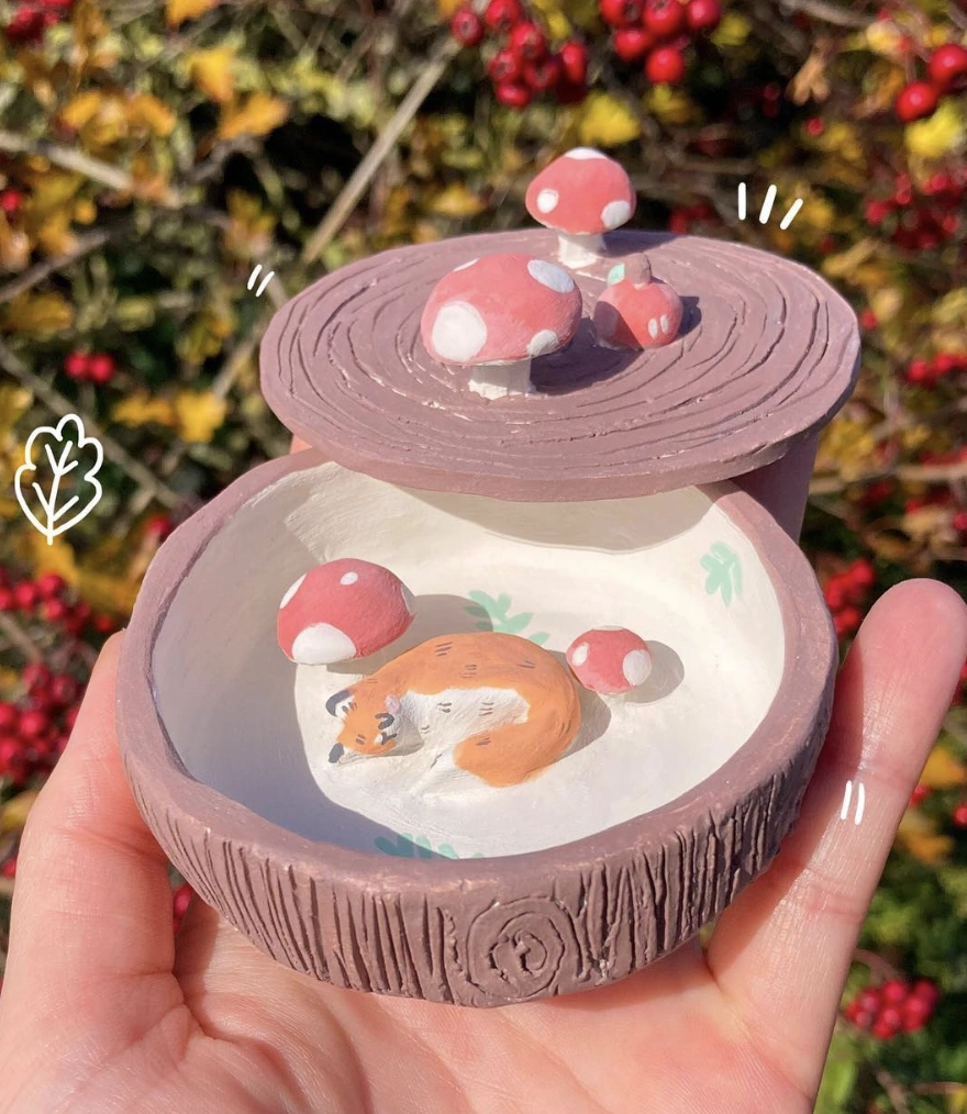 Peach-Themed Trinket Box with Miniature Clay Peach