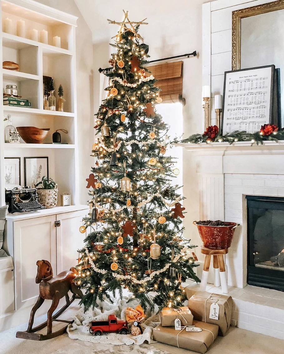 Trio of Yarn-Wrapped DIY Christmas Tree Crafts on Birch Bases