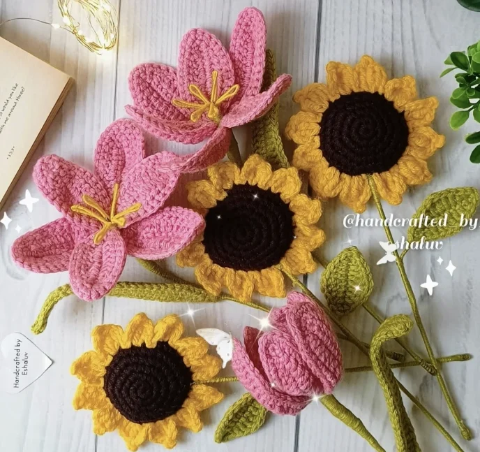 Adorable Hand-Crocheted Flower Keychain Collection