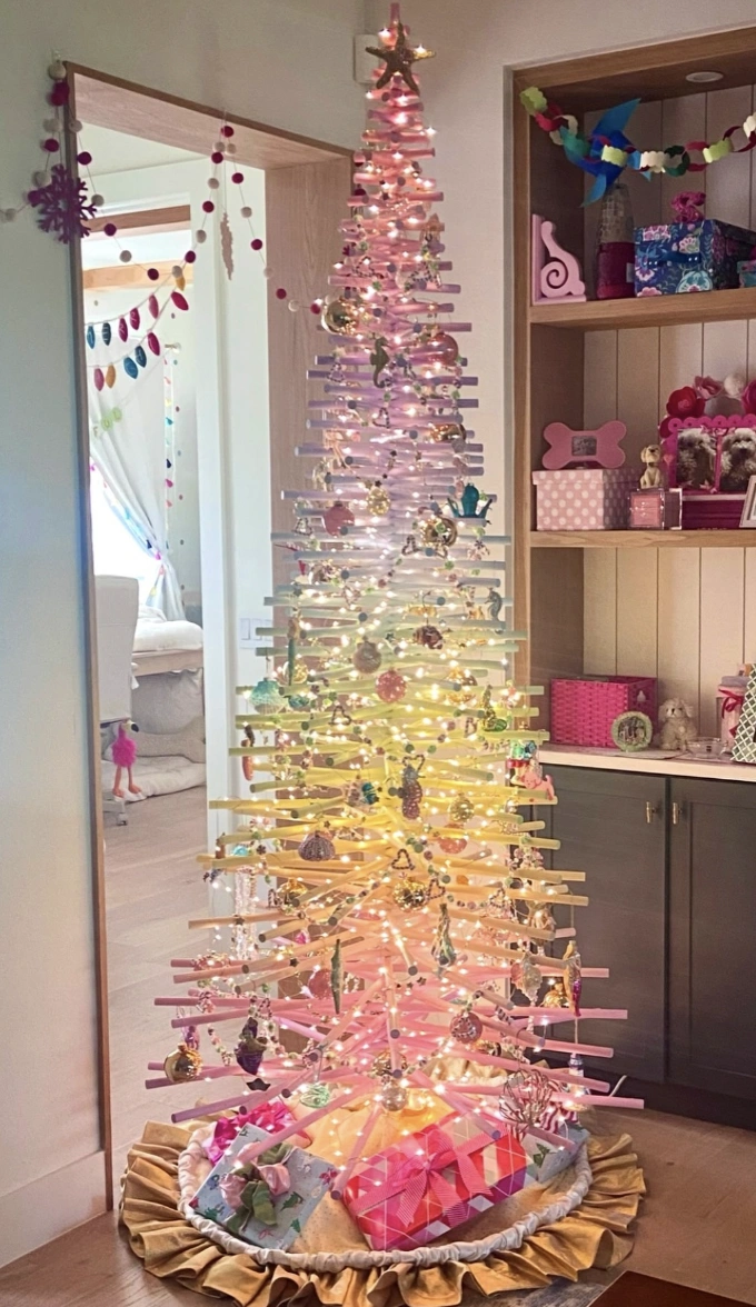 Assorted Wood Tone Tabletop Xmas Tree Set