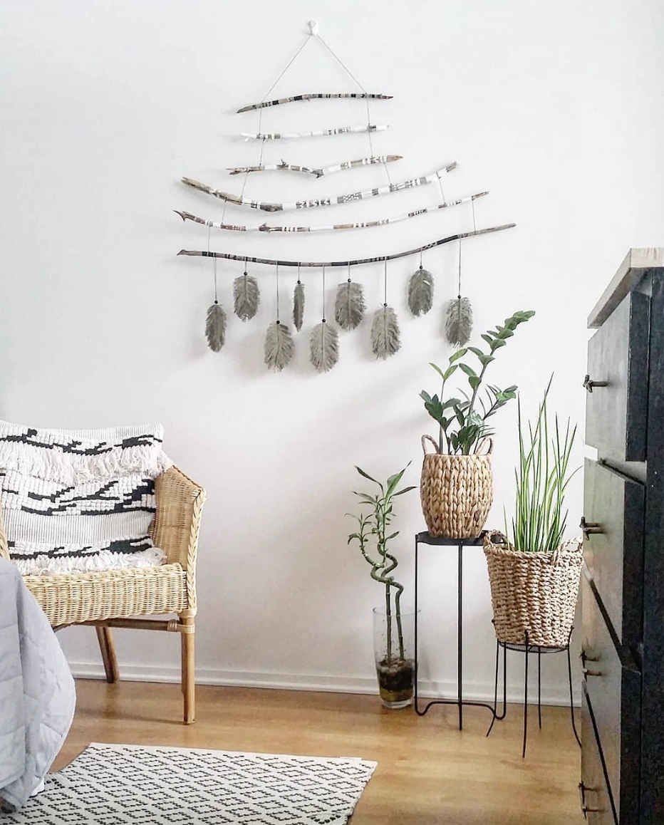 Macrame Diamonds: Rustic Wall Hanging Crafts