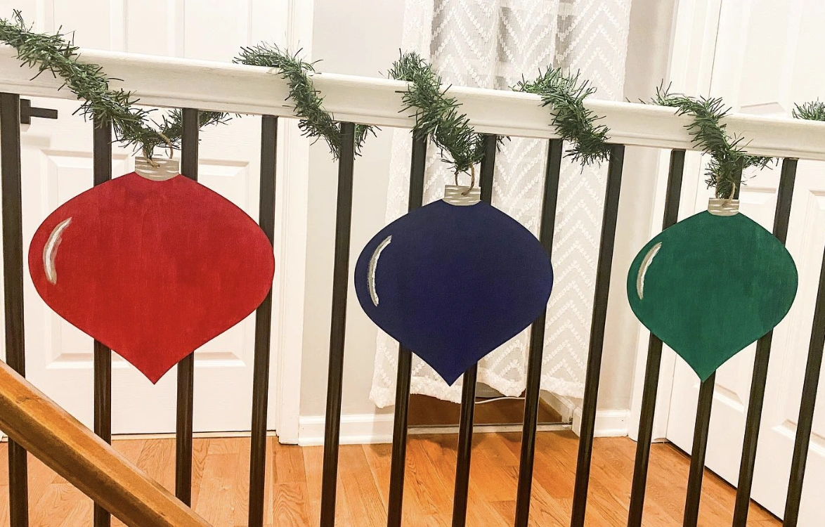 Festive "Candy Cane Lane" Wooden Sign with Three Gingerbread Figures