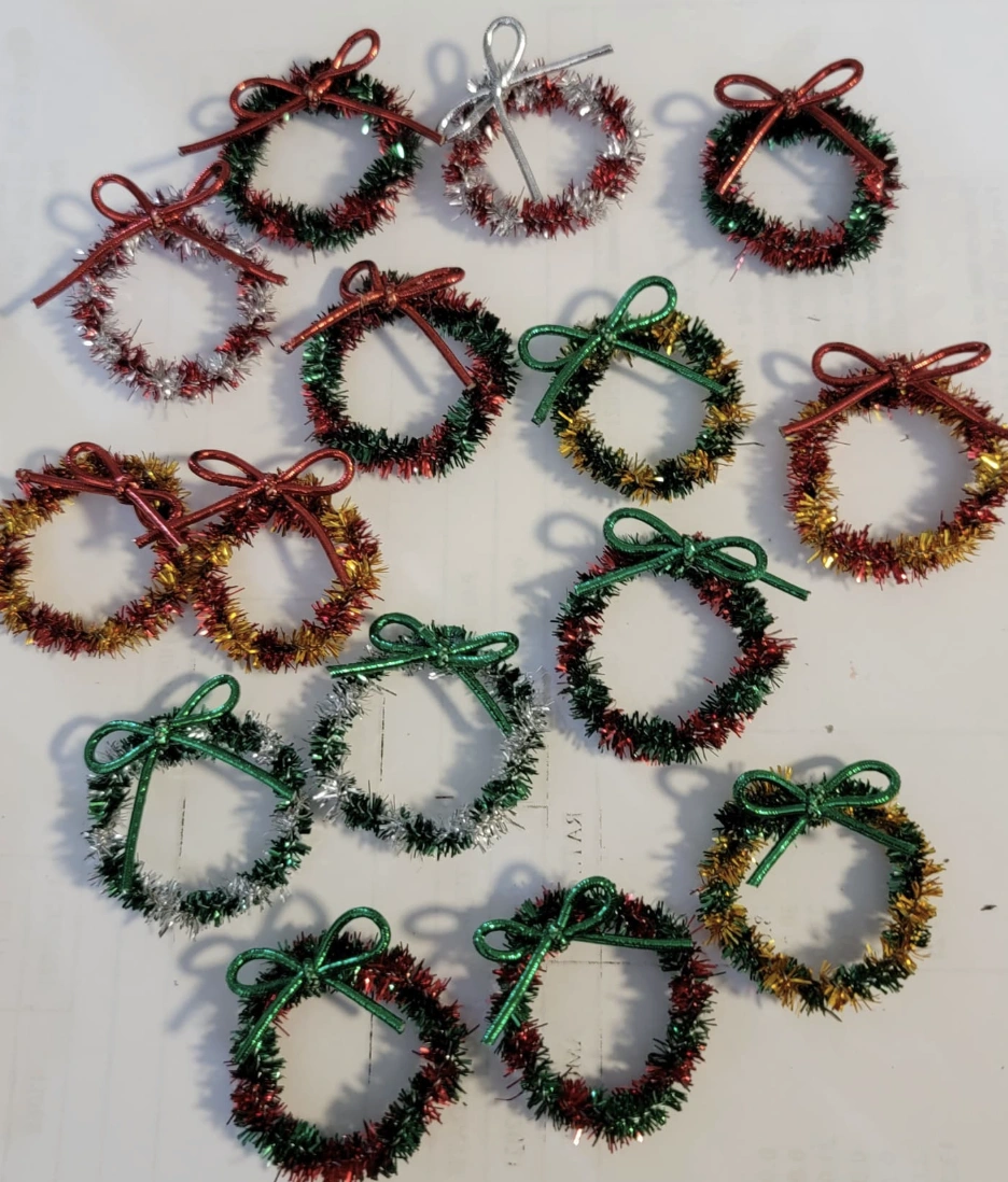 Beaded Jellyfish Christmas Ornament: Iridescent Strands and Ocean Hues