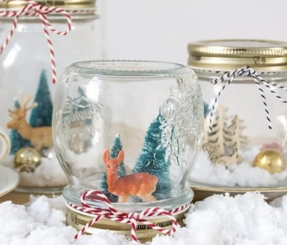 Christmas Snow Globes Made from Repurposed Mason Jars