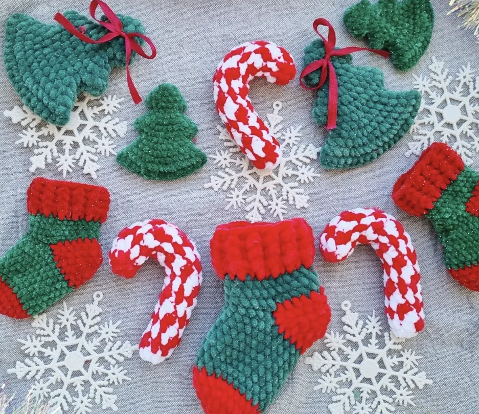 Felt Moose Ornament with Holly Sprig and Heart Detail