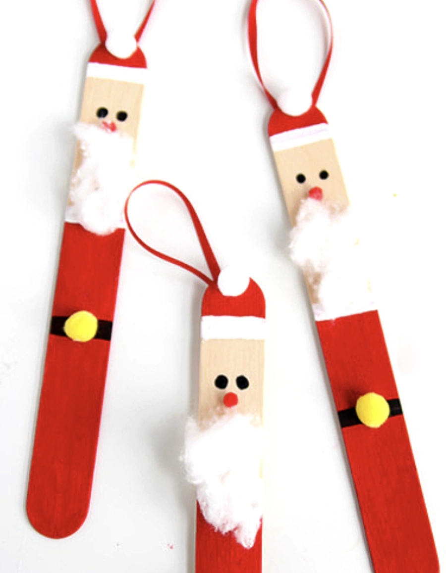 Holiday Cheer: Mini Shelf Using Popsicle Sticks!