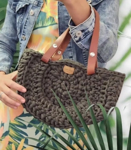 Chunky Olive Green Crochet Bag with Tan Leather Straps