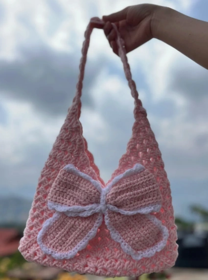 Pastel Pink Bow Crochet Sling Bag – Summer Vibes Only